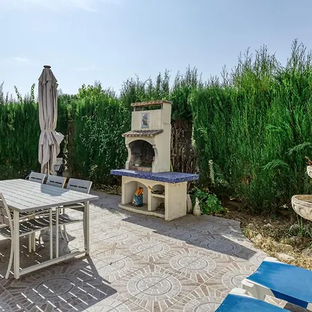 Casa 3 Con Piscina Hébergement de vacances *